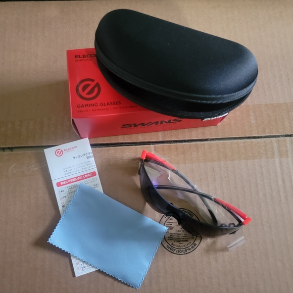 ELECOM Co-Developed (with Programmer Swans) Gaming・PC Glasses - Picture 2 of 5